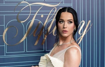 Между Кэти Перри и Кэти Перри возник спор